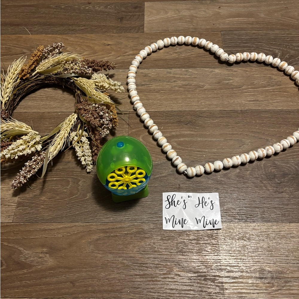Bubble machine, wooden heart, wreath, boot stickers